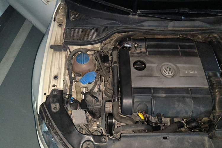 Used Volkswagen Scirocco 2011 R 2.0TSI Engine Bay Right