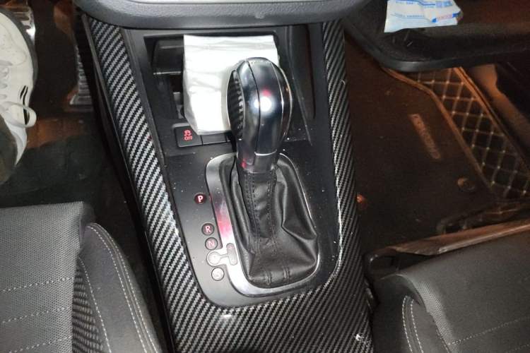 Used Volkswagen Scirocco 2011 1.4 TSI Comfort Edition Gear Lever