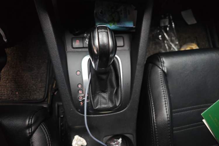 Used Volkswagen Scirocco 2011 1.4 TSI Single-Turbo Fashion Edition Gear Lever