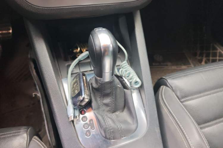 Used Volkswagen Scirocco 2011 2.0 TSI Luxury Edition Gear Lever