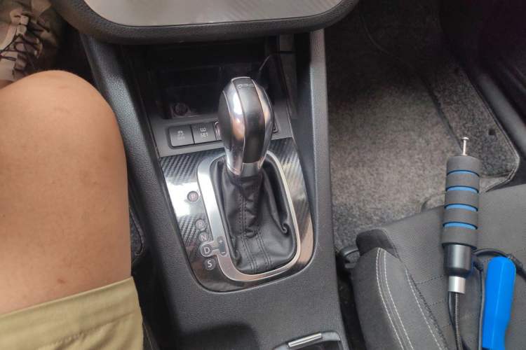 Used Volkswagen Scirocco 2011 1.4 TSI Single-Turbo Fashion Edition Gear Lever