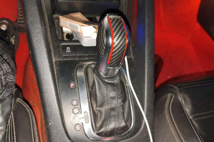 Used Volkswagen Scirocco 2011 2.0 TSI R-Line Gear Lever