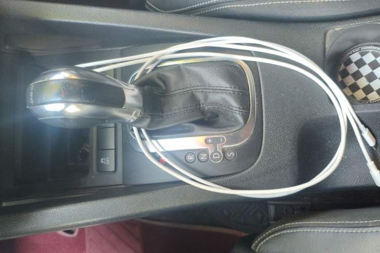 Used Volkswagen Scirocco 2011 2.0 TSI Luxury Edition Gear Lever