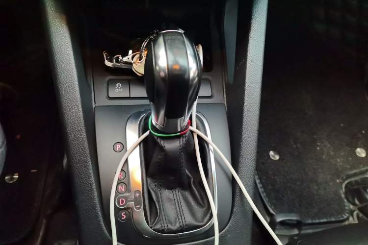 Used Volkswagen Scirocco 2011 2.0 TSI Luxury Edition Gear Lever