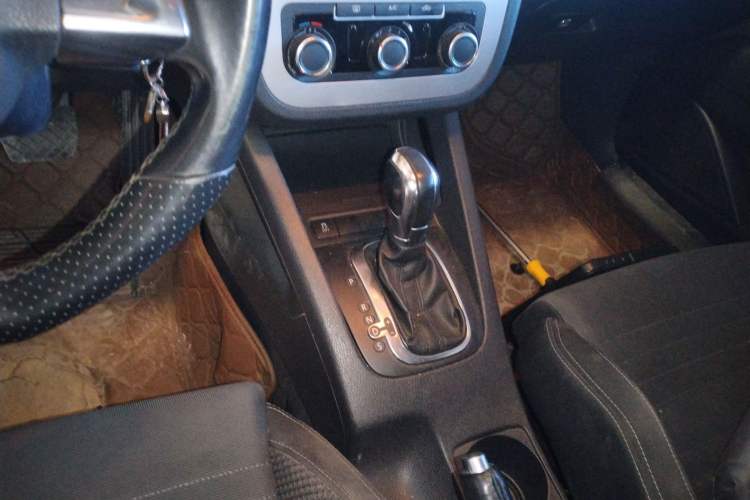 Used Volkswagen Scirocco 2011 1.4 TSI Single-Turbo Fashion Edition Gear Lever