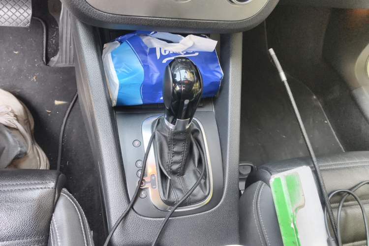 Used Volkswagen Scirocco 2011 2.0 TSI Luxury Edition Gear Lever