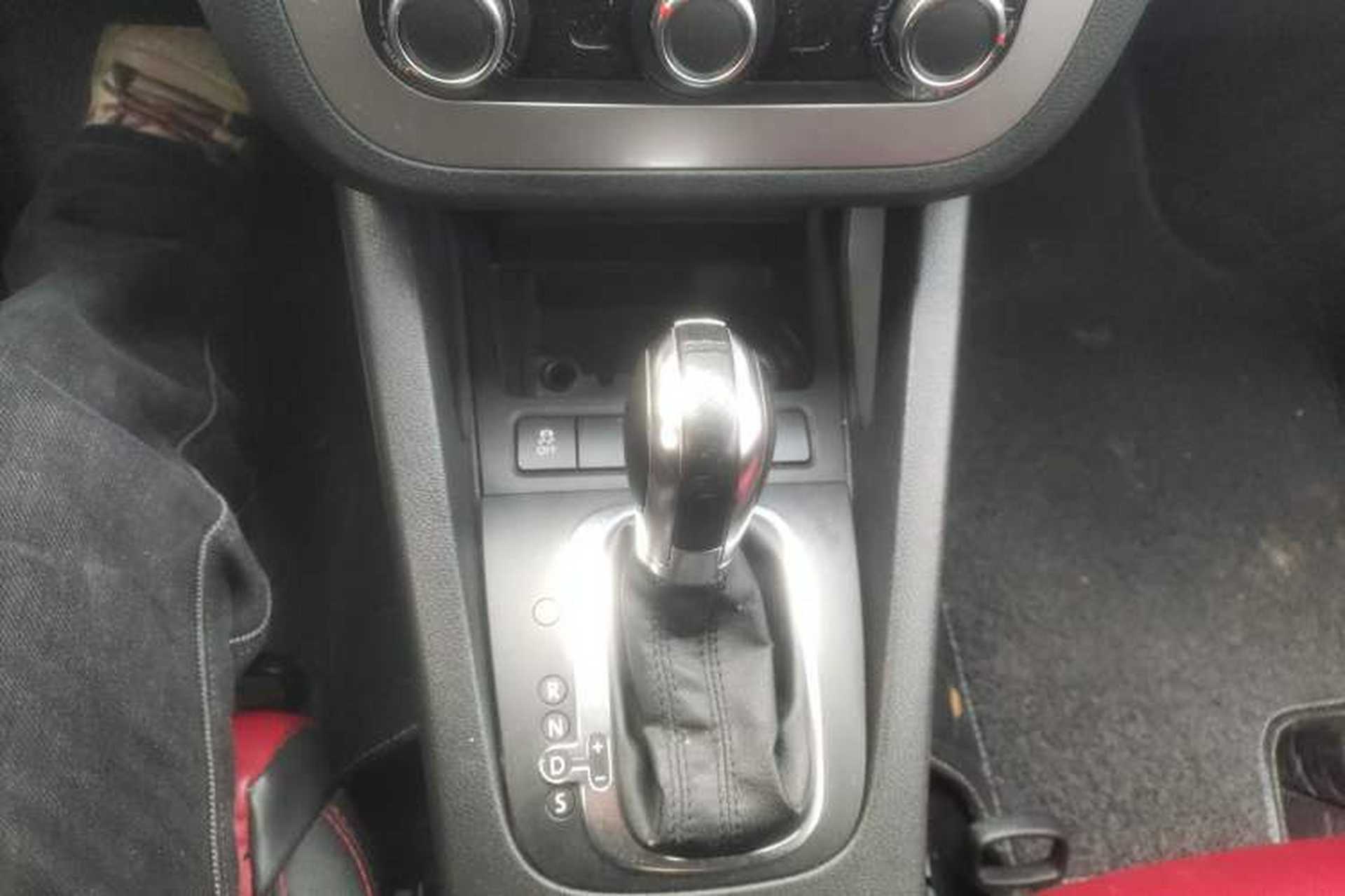 Used Volkswagen Scirocco 2011 1.4 TSI Single-Turbo Fashion Edition Gear Lever