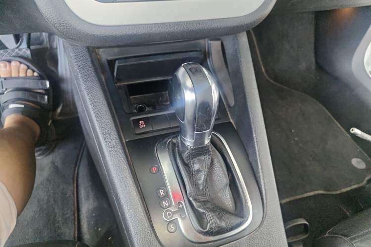 Used Volkswagen Scirocco 2011 2.0 TSI Luxury Edition Gear Lever