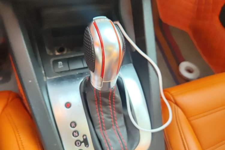 Used Volkswagen Scirocco 2011 1.4 TSI Comfort Edition Gear Lever