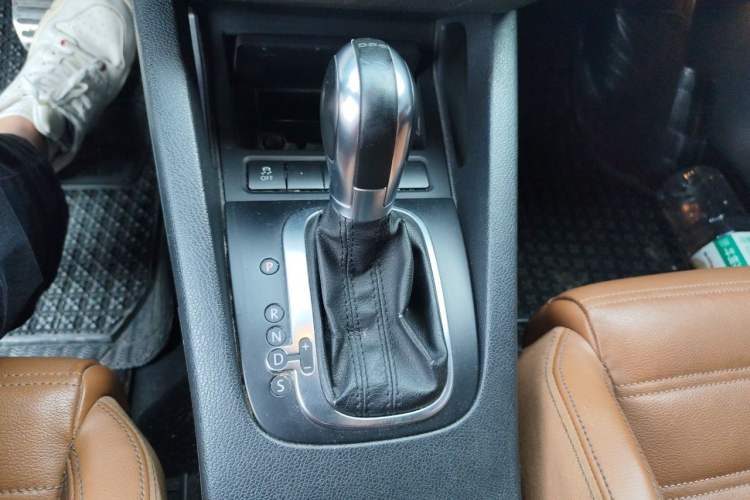 Used Volkswagen Scirocco 2011 2.0 TSI R-Line Gear Lever