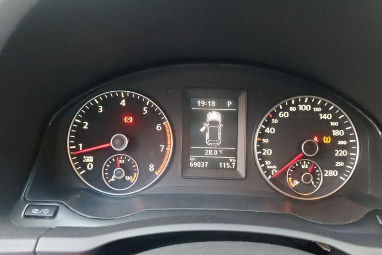 Used Volkswagen Scirocco 2011 2.0 TSI R-Line Instrument Cluster