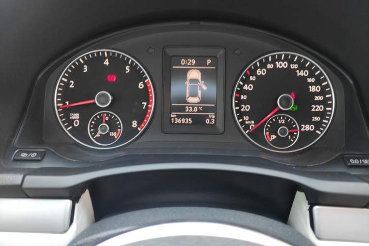 Used Volkswagen Scirocco 2011 1.4 TSI Single-Turbo Fashion Edition Instrument Cluster