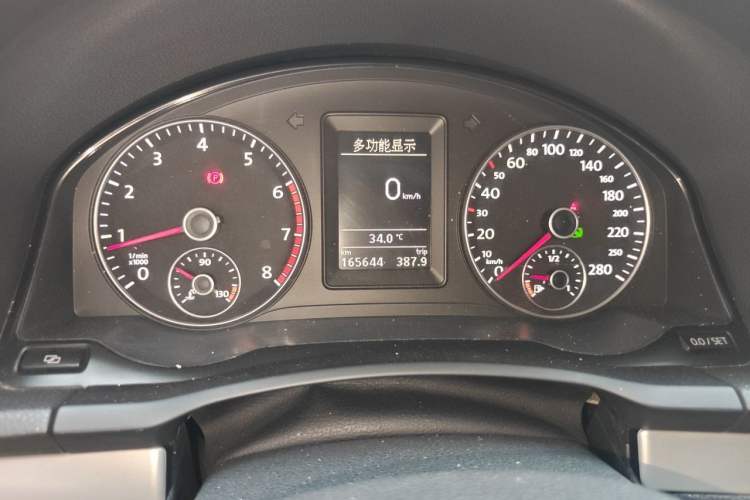 Used Volkswagen Scirocco 2011 1.4 TSI Single-Turbo Fashion Edition Instrument Cluster