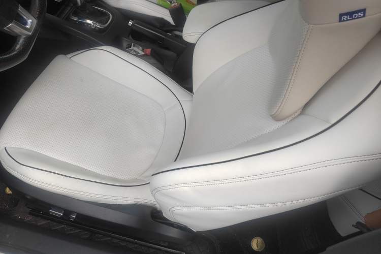 Used Volkswagen Scirocco 2011 1.4 TSI Single-Turbo Fashion Edition Left Front Seat