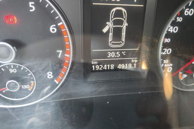 Used Volkswagen Scirocco 2011 1.4 TSI Single-Turbo Fashion Edition Odometer Close Up