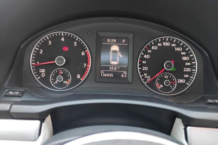 Used Volkswagen Scirocco 2011 1.4 TSI Single-Turbo Fashion Edition Odometer Close Up