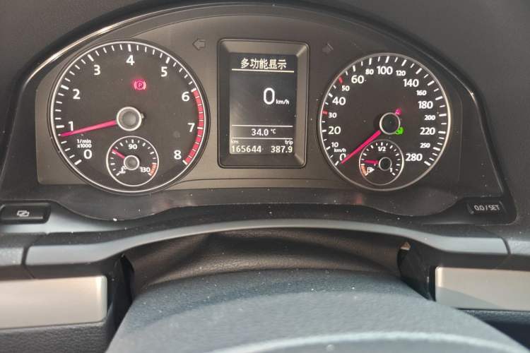 Used Volkswagen Scirocco 2011 1.4 TSI Single-Turbo Fashion Edition Odometer Close Up