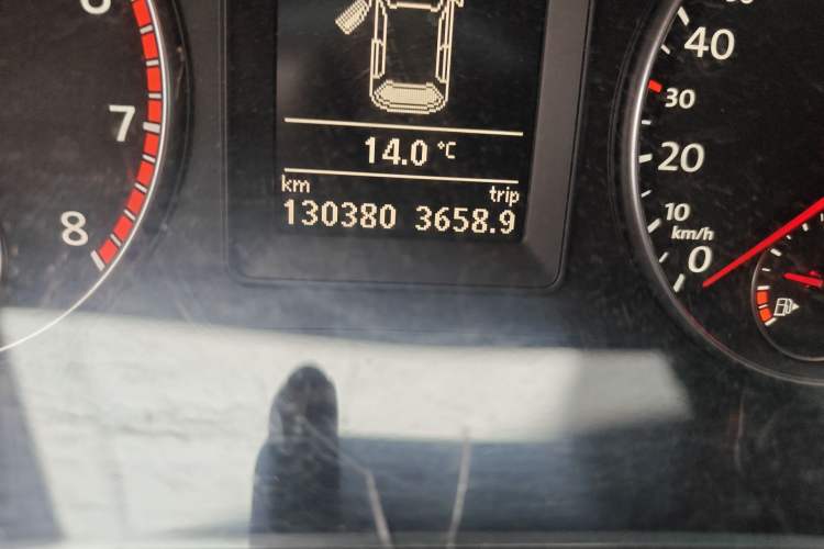 Used Volkswagen Scirocco 2011 2.0 TSI Luxury Edition Odometer Close Up
