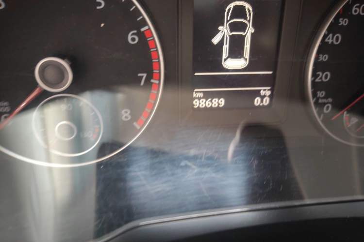 Used Volkswagen Scirocco 2011 1.4 TSI Single-Turbo Fashion Edition Odometer Close Up