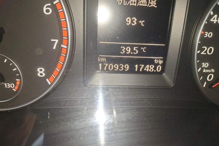 Used Volkswagen Scirocco 2011 2.0 TSI R-Line Odometer Close Up