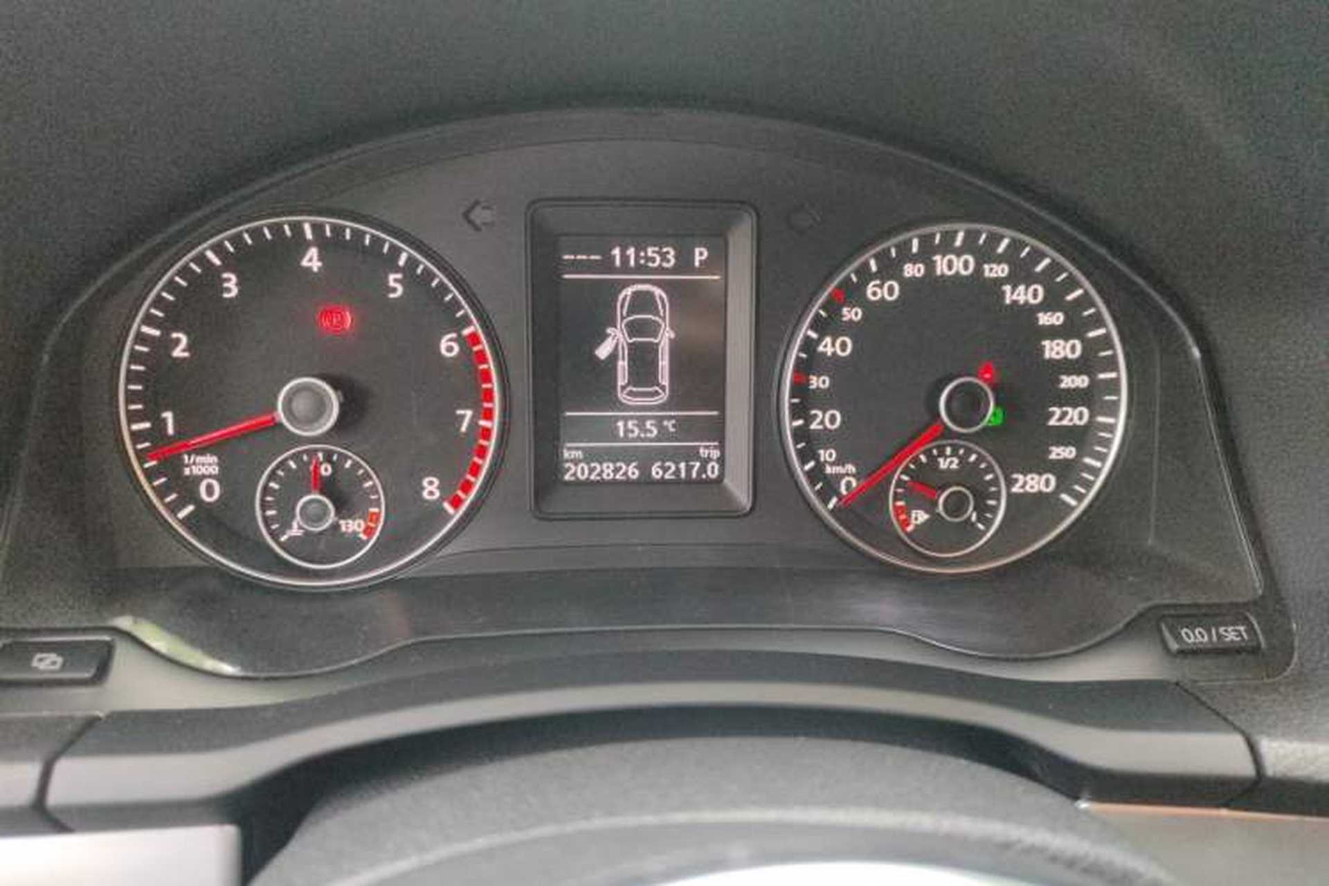 Used Volkswagen Scirocco 2011 1.4 TSI Single-Turbo Fashion Edition Odometer Close Up