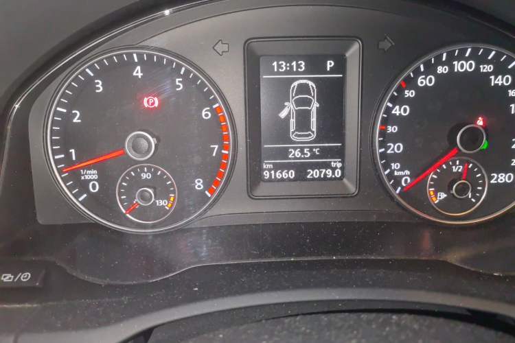 Used Volkswagen Scirocco 2011 1.4 TSI Single-Turbo Fashion Edition Odometer Close Up