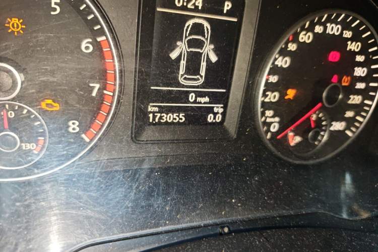 Used Volkswagen Scirocco 2011 2.0 TSI Luxury Edition Odometer Close Up
