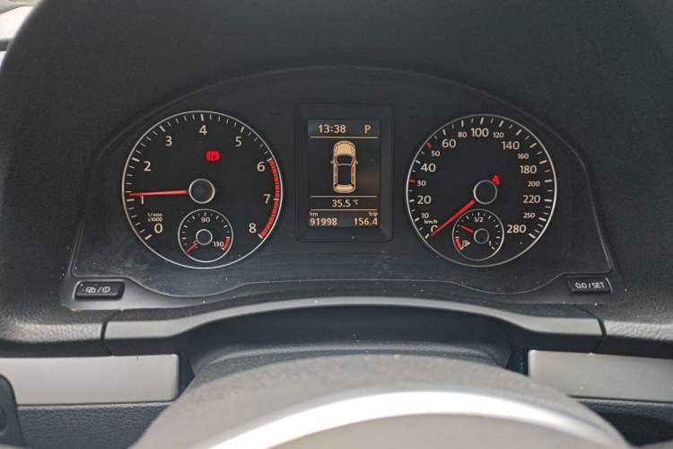 Used Volkswagen Scirocco 2011 2.0 TSI Luxury Edition Odometer Close Up