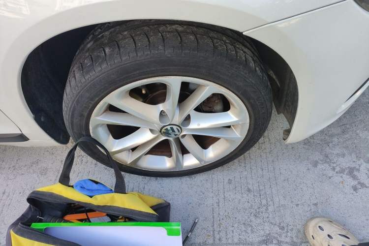 Used Volkswagen Scirocco 2011 2.0 TSI Luxury Edition Right Front Wheel Hub