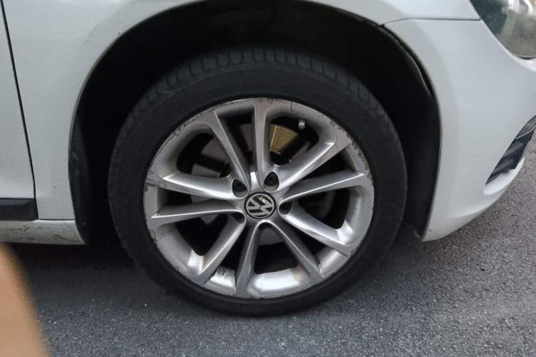 Used Volkswagen Scirocco 2011 2.0 TSI R-Line Right Front Wheel Hub