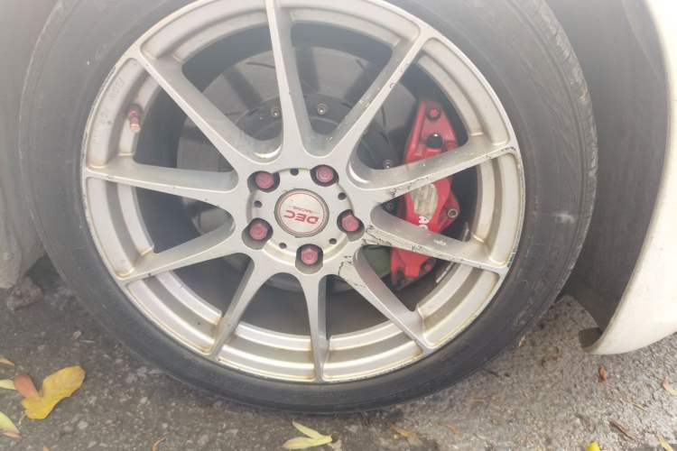 Used Volkswagen Scirocco 2011 2.0 TSI Luxury Edition Right Front Wheel Hub