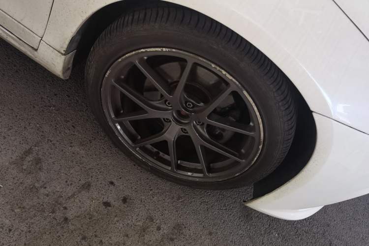 Used Volkswagen Scirocco 2011 2.0 TSI Luxury Edition Right Front Wheel Hub