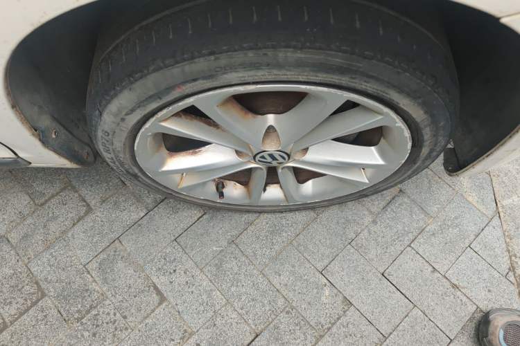 Used Volkswagen Scirocco 2011 2.0 TSI Luxury Edition Right Front Wheel Hub