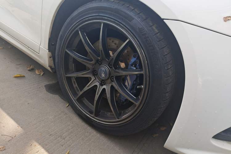 Used Volkswagen Scirocco 2011 2.0 TSI R-Line Right Front Wheel Hub
