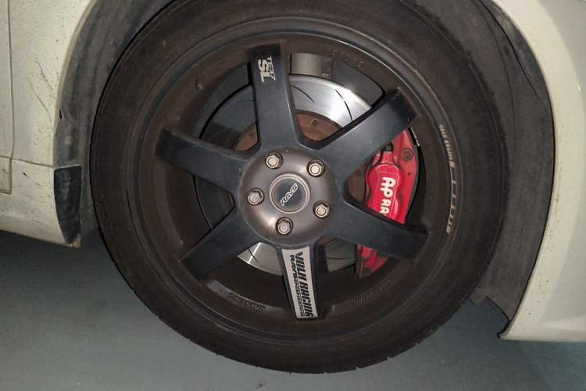 Used Volkswagen Scirocco 2011 R 2.0TSI Right Front Wheel Hub