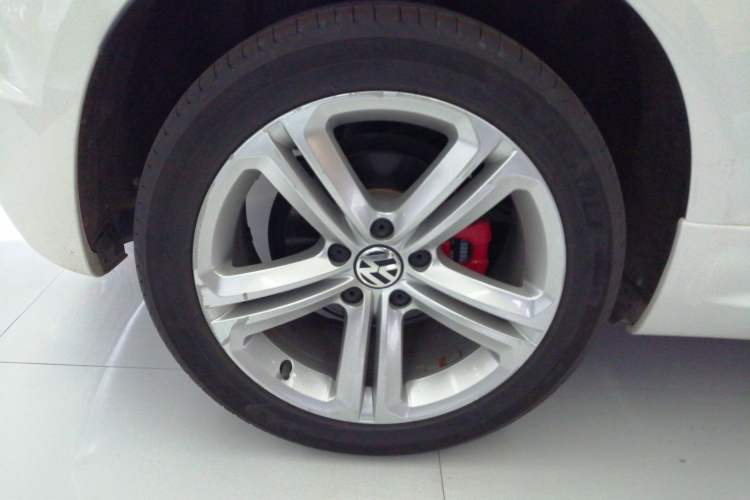 Used Volkswagen Scirocco 2011 2.0 TSI Luxury Edition Right Rear Wheel Hub