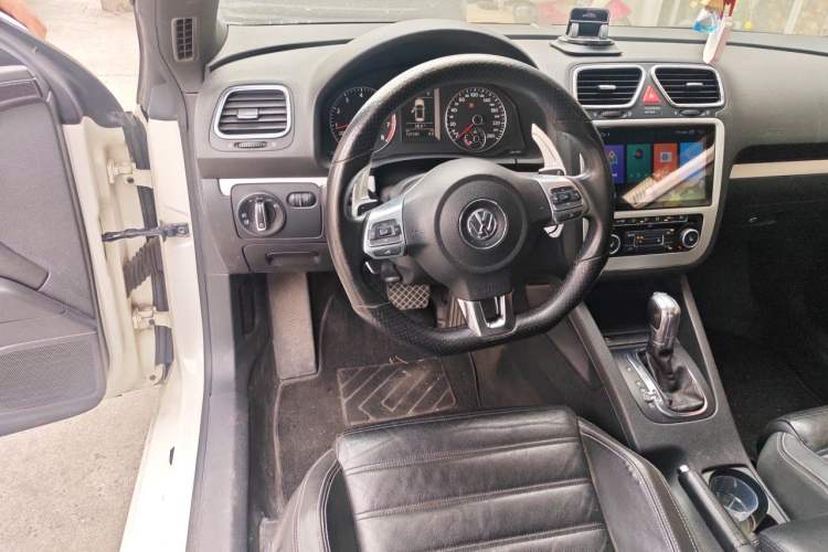 Used Volkswagen Scirocco 2011 2.0 TSI Luxury Edition Steering Wheel