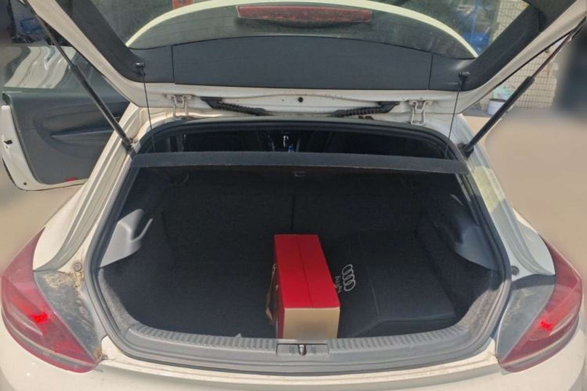 Used Volkswagen Scirocco 2011 2.0 TSI R-Line Trunk