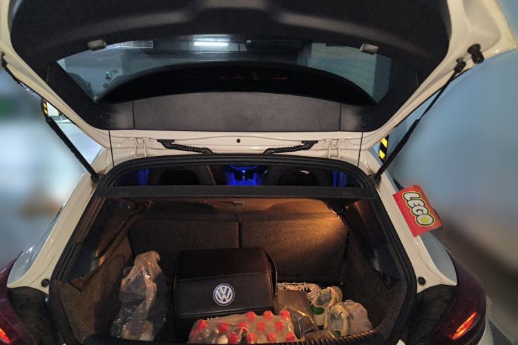 Used Volkswagen Scirocco 2011 R 2.0TSI Trunk