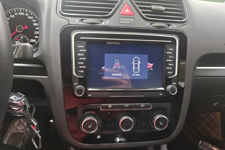 Used Volkswagen Scirocco 2013 1.4TSI GTS Audio And AC Panel