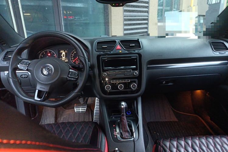 Used Volkswagen Scirocco 2013 1.4TSI GTS Center Console
