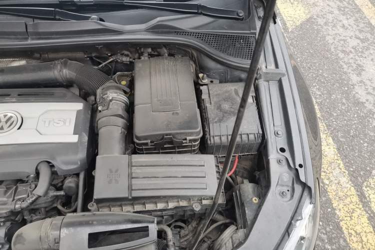 Used Volkswagen Scirocco 2013 2.0 TSI Million-Mile Edition Engine Bay Left