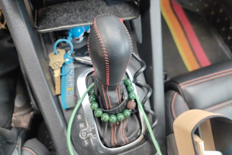 Used Volkswagen Scirocco 2013 2.0 TSI Million-Mile Edition Gear Lever