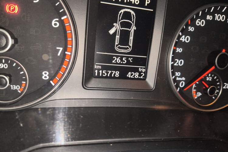 Used Volkswagen Scirocco 2013 2.0 TSI Million-Mile Edition Odometer Close Up