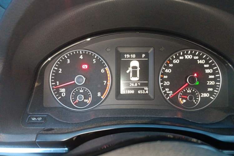 Used Volkswagen Scirocco 2013 1.4TSI GTS Odometer Close Up