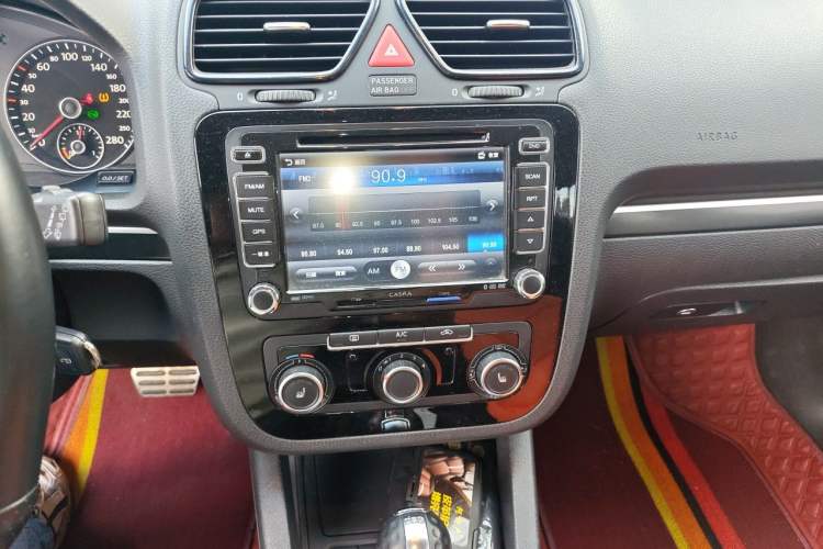 Used Volkswagen Scirocco 2013 1.4TSI GTS Audio And AC Panel