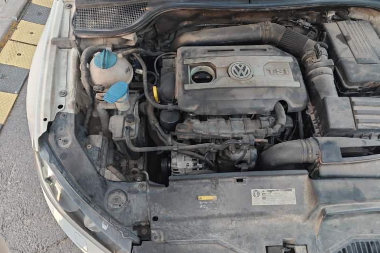Used Volkswagen Scirocco 2013 2.0 TSI GTS Engine Bay Right