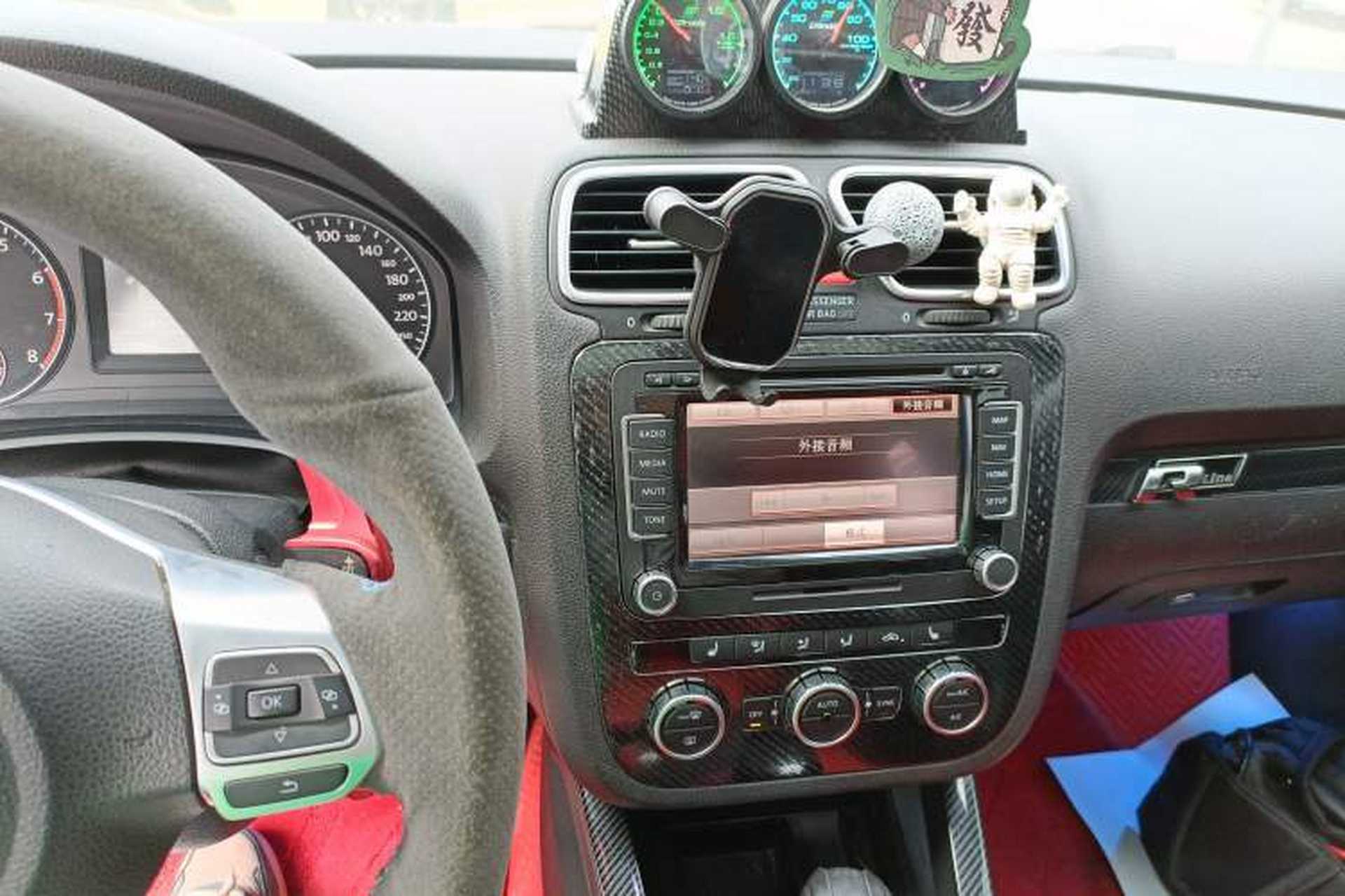 Used Volkswagen Scirocco 2013 2.0 TSI Million-Mile Edition Audio And AC Panel