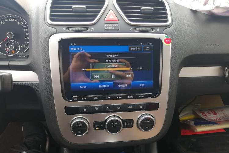 Used Volkswagen Scirocco 2013 2.0 TSI Million-Mile Edition Audio And AC Panel