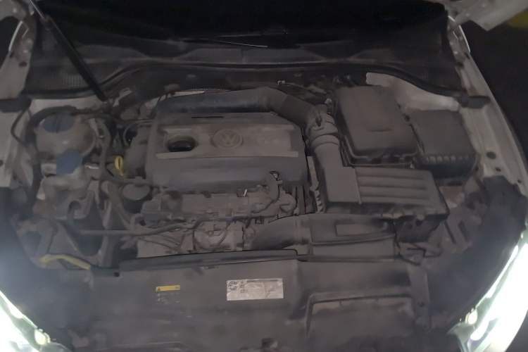 Used Volkswagen Scirocco 2013 2.0 TSI Million-Mile Edition Engine Bay